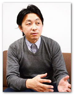 伊藤 鳴氏