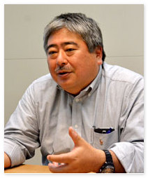 藤谷 健氏